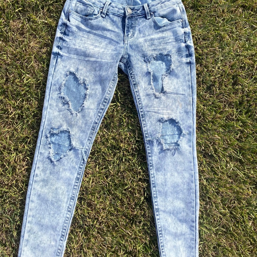 Ripped Skinny Jeans